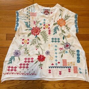 Johnny Was White Floral Embroidered Tee